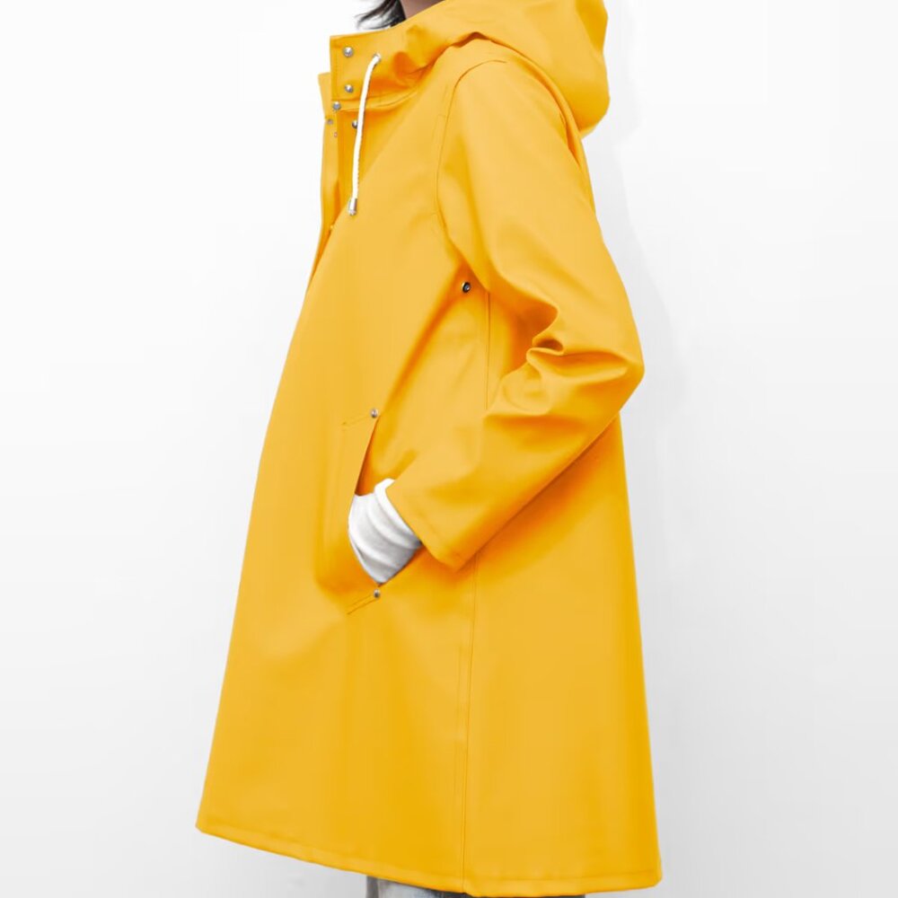 Moseback Raincoat in Saffron